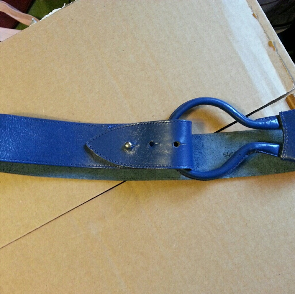 Vintage Blue Leather Women's Belt with Curved Buckle